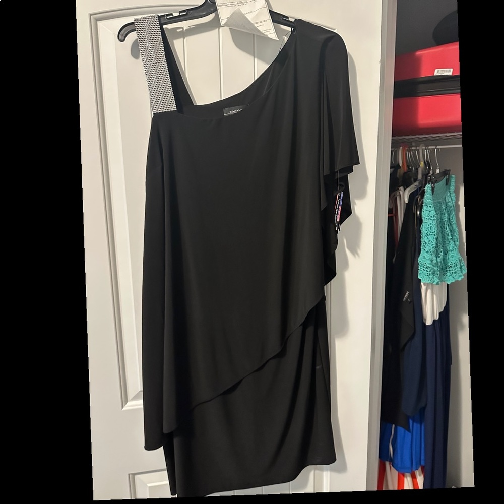 Black One-Shoulder cocktail dress